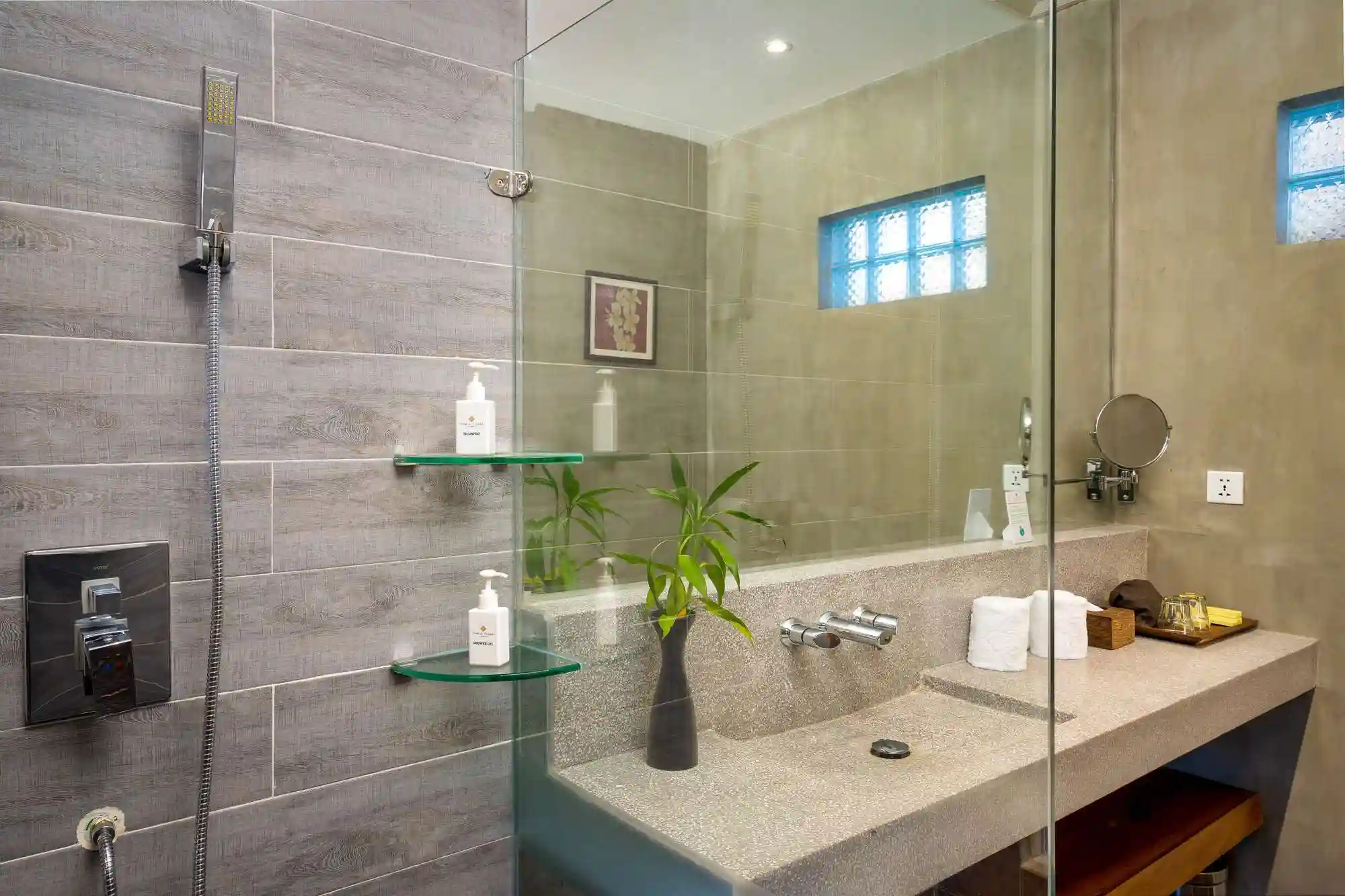 Classic-Room-Phka-Chan-Bathroom Classic room